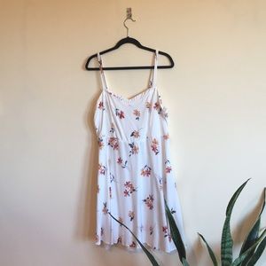 TORRID White Floral Dress Size 1